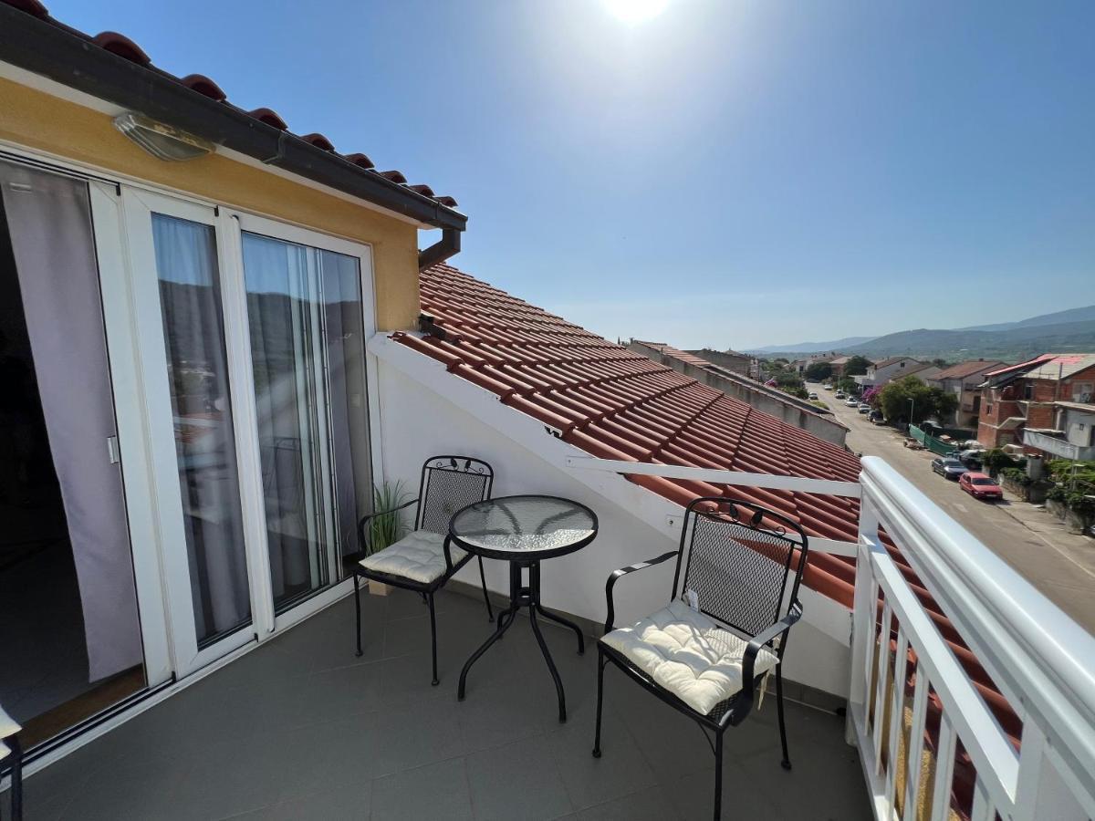 Apartments Ana Stari Grad  Ngoại thất bức ảnh