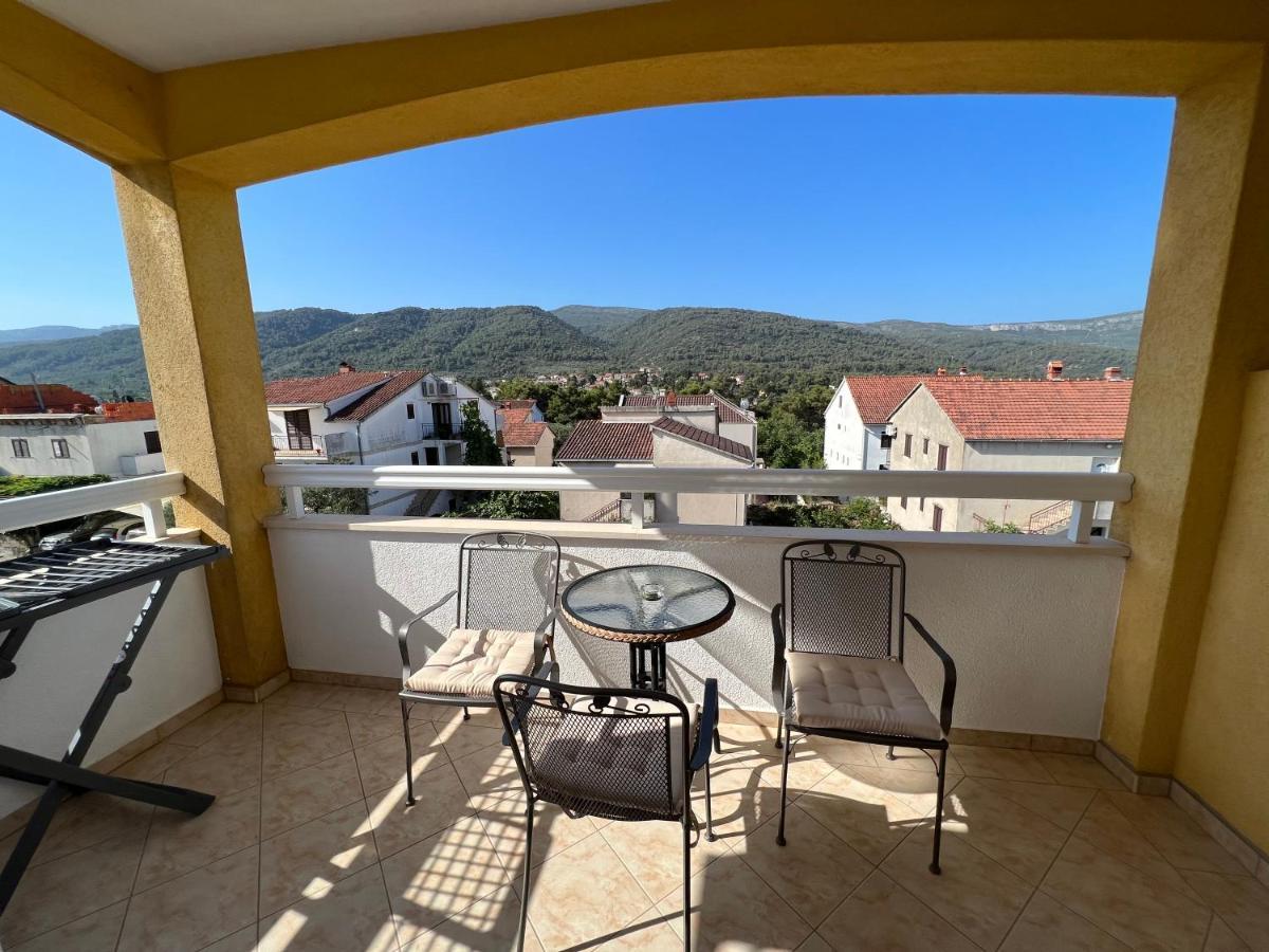 Apartments Ana Stari Grad  Ngoại thất bức ảnh