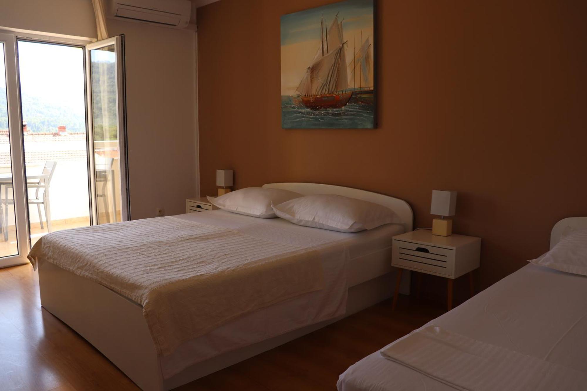 Apartments Ana Stari Grad  Ngoại thất bức ảnh