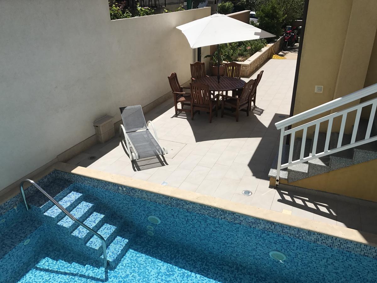 Apartments Ana Stari Grad  Ngoại thất bức ảnh