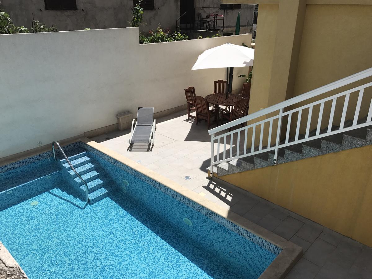 Apartments Ana Stari Grad  Ngoại thất bức ảnh